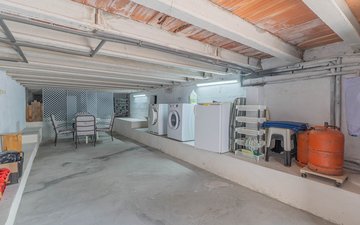 Property slide 25