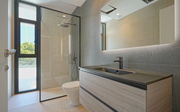 Property slide 31
