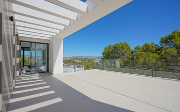 Property slide 10