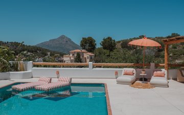 Property slide 46