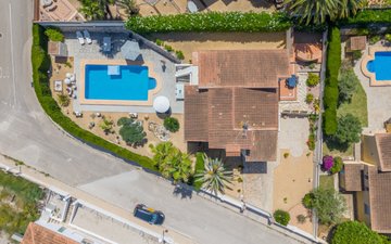 Property slide 25