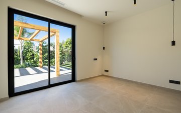 Property slide 17