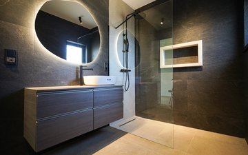 Property slide 18