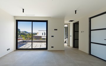 Property slide 25