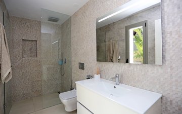 Property slide 24