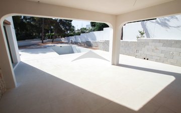 Property slide 21
