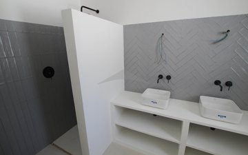 Property slide 39