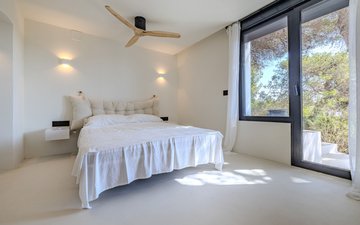 Property slide 17