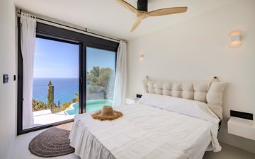 Property slide 24
