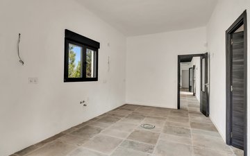 Property slide 19