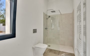 Property slide 24