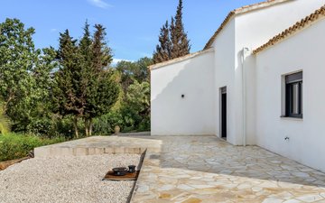 Property slide 27