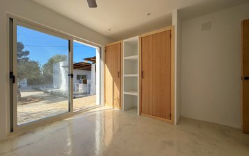Property slide 35