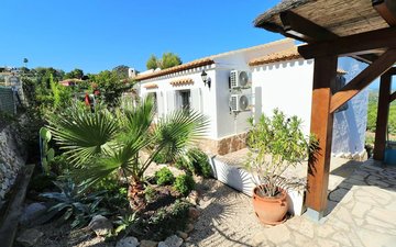 Property slide 17