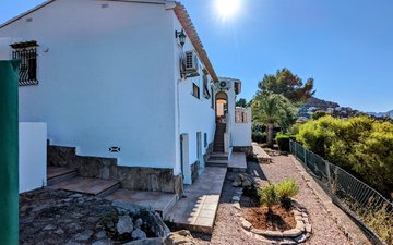 Property slide 10