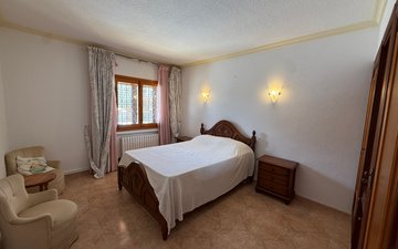 Property slide 25