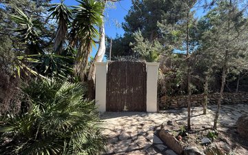Property slide 35