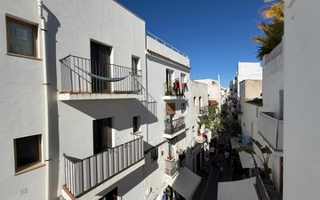 Property slide 22