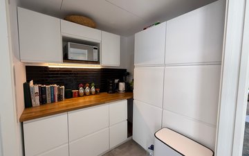 Property slide 10