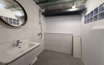 Property slide 46