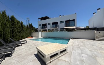 Property slide 20