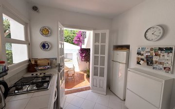 Property slide 11