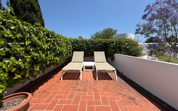 Property slide 44