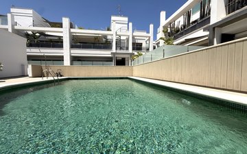 Property slide 10