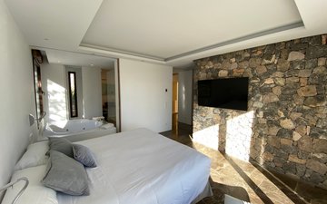Property slide 24