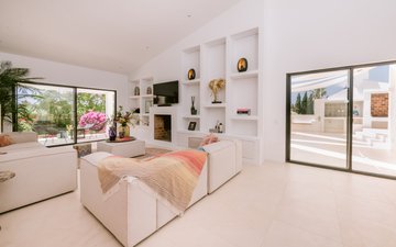 Property slide 10