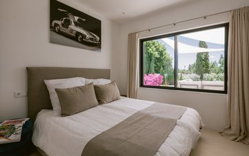 Property slide 25