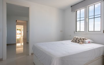 Property slide 21