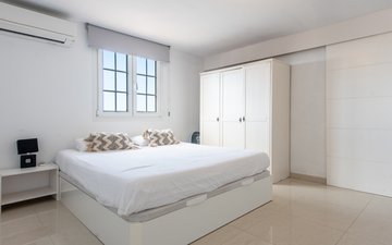 Property slide 25