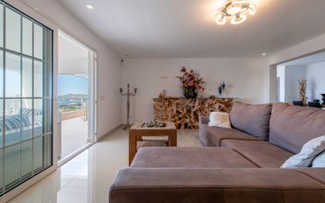 Property slide 16