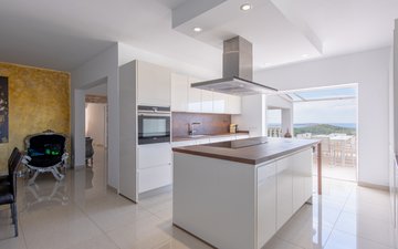 Property slide 14