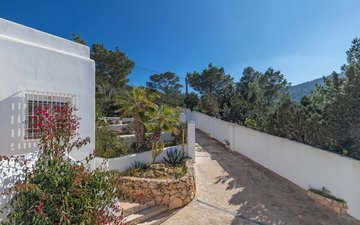 Property slide 49