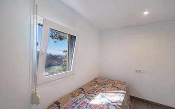 Property slide 39