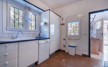 Property slide 17