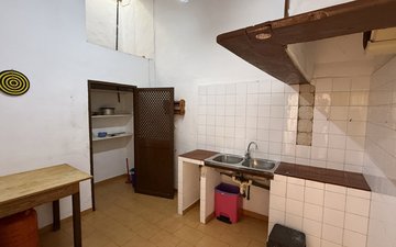 Property slide 6