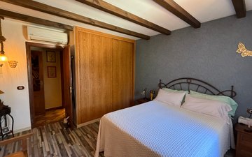 Property slide 25