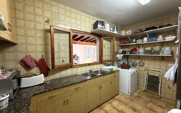 Property slide 14