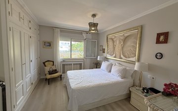 Property slide 24
