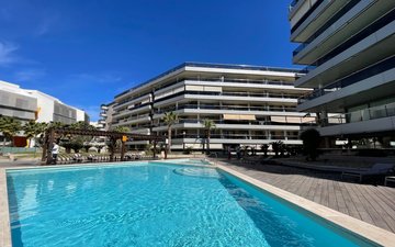 Property slide 30