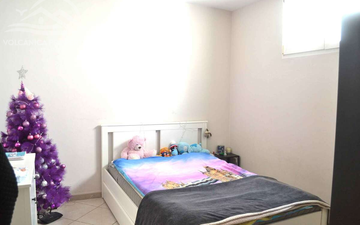 Property slide 18