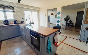 Property slide 44