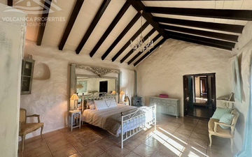 Property slide 25
