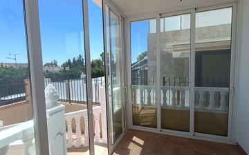 Property slide 32
