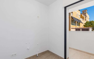 Property slide 25