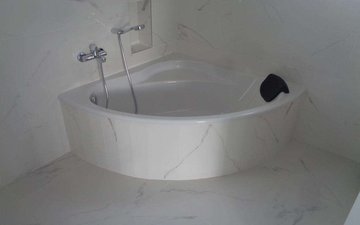 Property slide 32