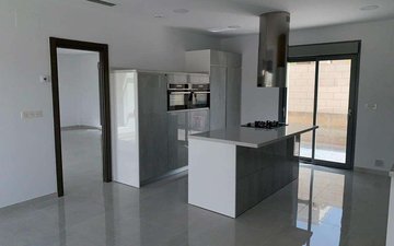 Property slide 14